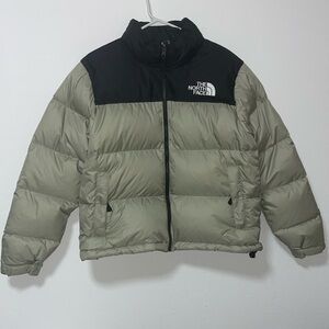NWOT The North Face 
1996 Retro Nuptse Down Jacket - Women's Size Large